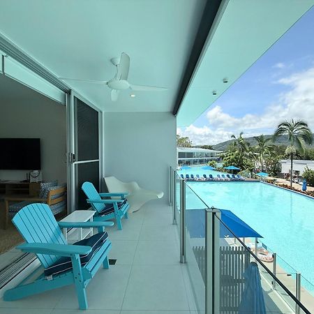 Pool Resort Port Douglas Exteriör bild
