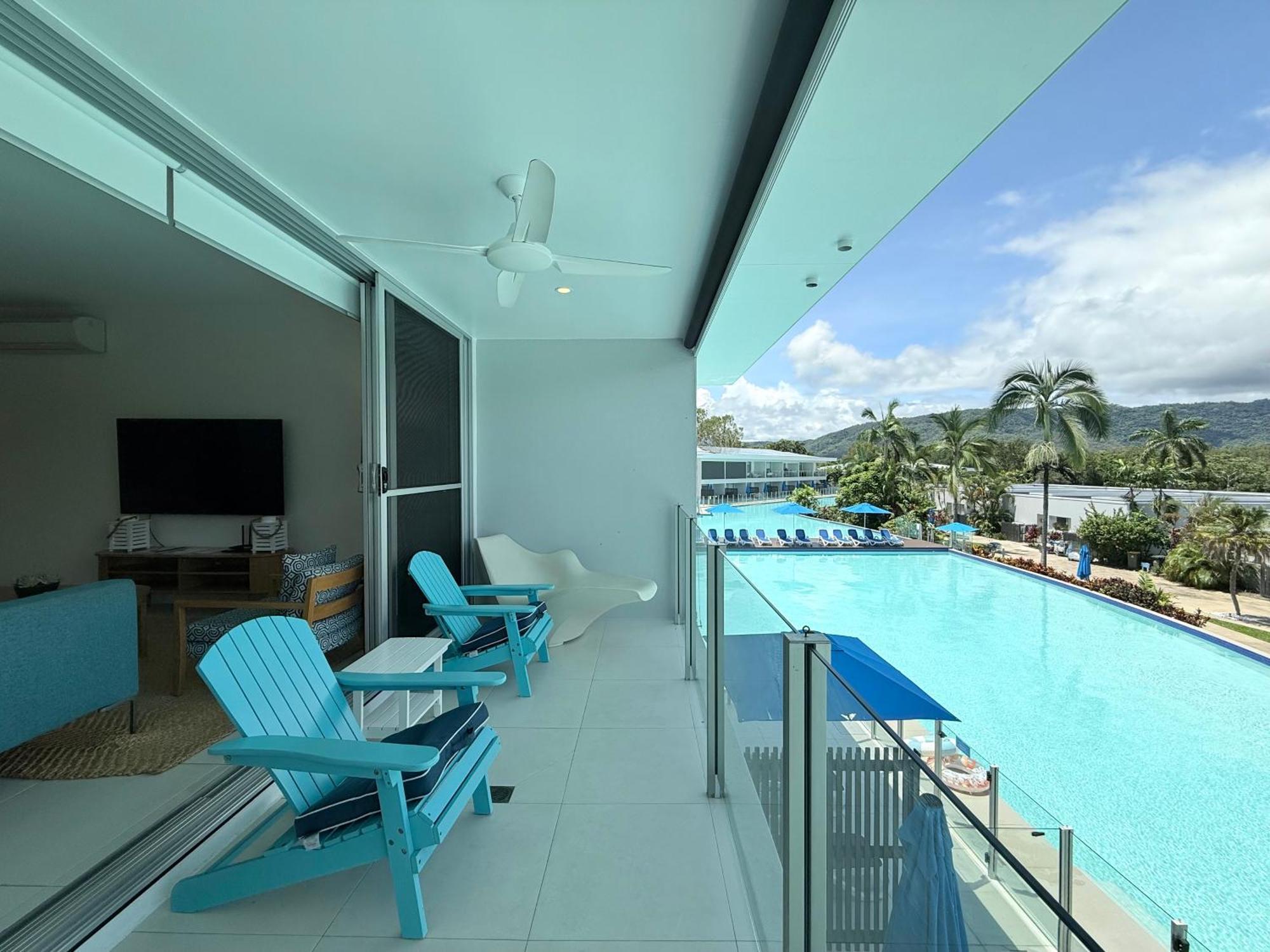 Pool Resort Port Douglas Exteriör bild