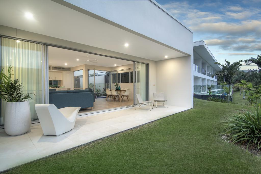 Pool Resort Port Douglas Exteriör bild