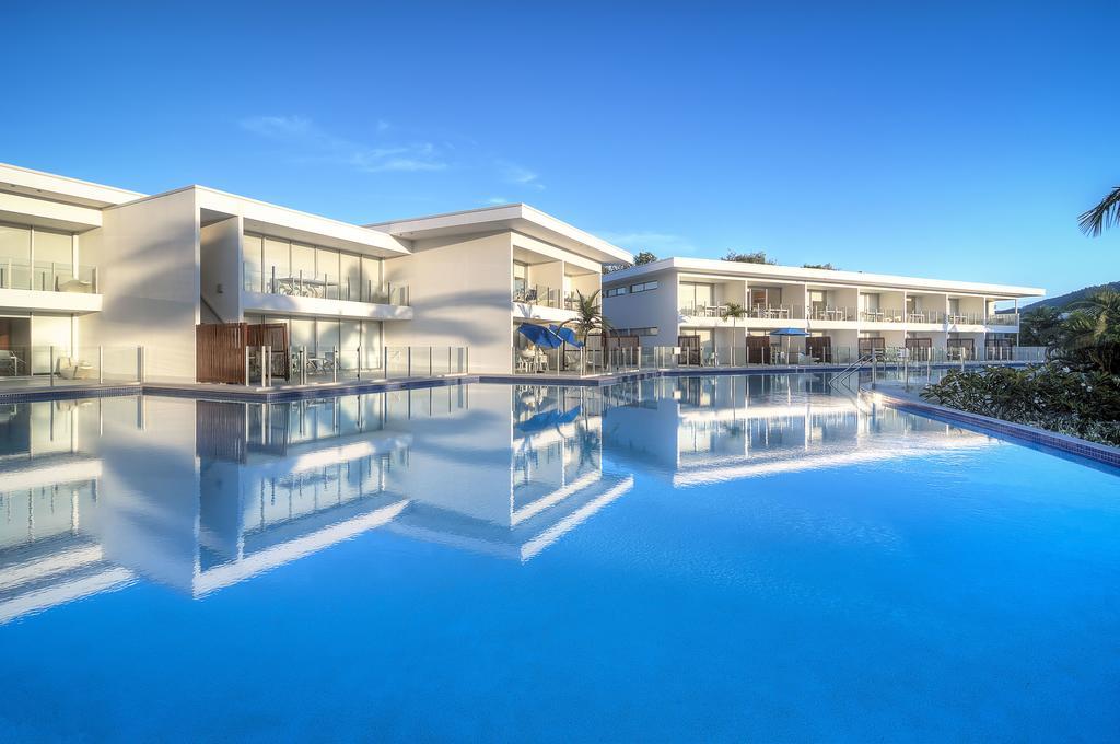 Pool Resort Port Douglas Exteriör bild